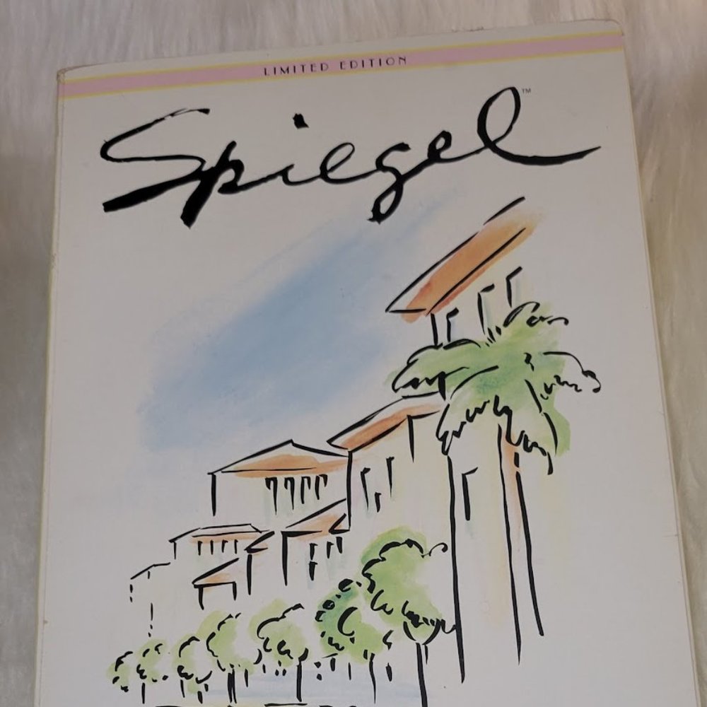 Spiegel Summer Sophisticate Barbie - Picture 5 of 10